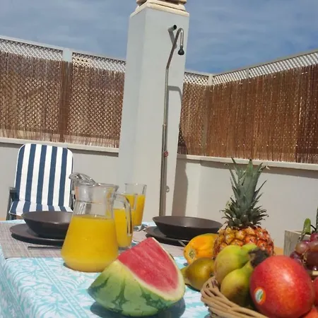 Relaxing Atico Playa Sardina 아파트